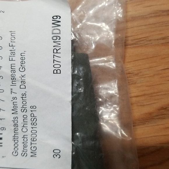 Goodthreads Flat Front Chicos Stretch 7" inseam Dark Green Mens 30 - Picture 7 of 7